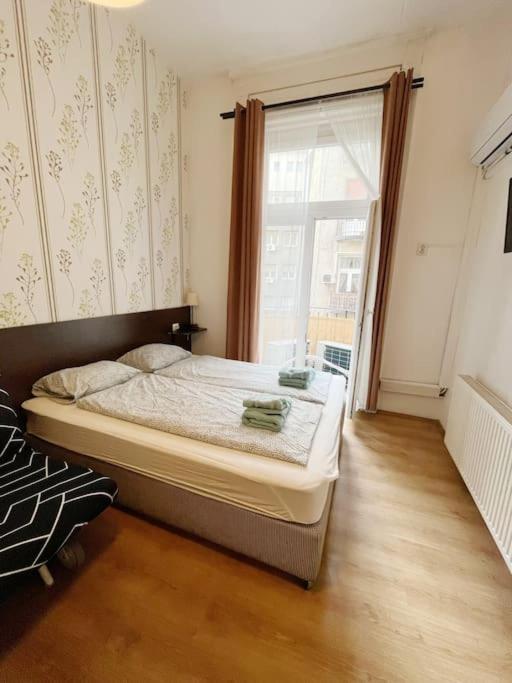 1#Parliament Sunflower Apartments Room Budapest Eksteriør bilde