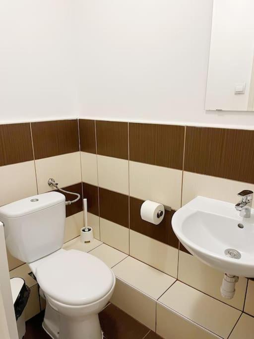 1#Parliament Sunflower Apartments Room Budapest Eksteriør bilde