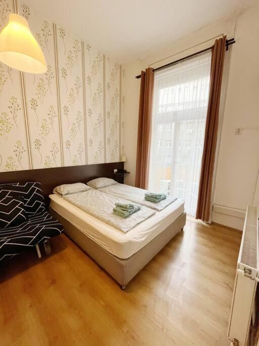 1#Parliament Sunflower Apartments Room Budapest Eksteriør bilde